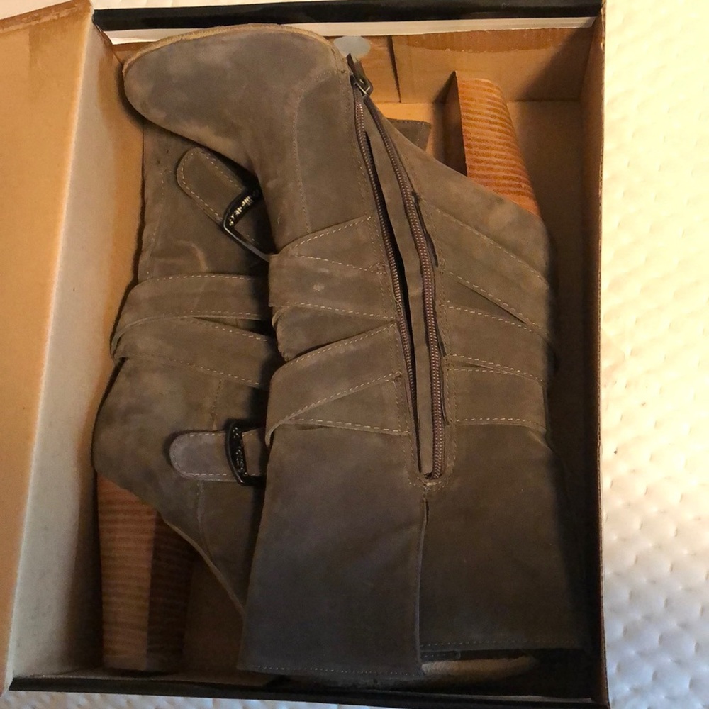Dollhouse Heeled booties
